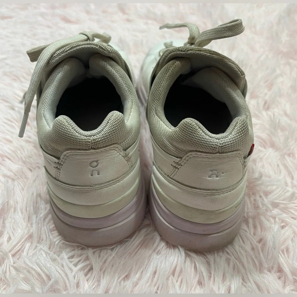 On Cloud The Roger Advantage White Pink CloudTech Lace Up Sneakers Size 9 - Picture 8 of 14